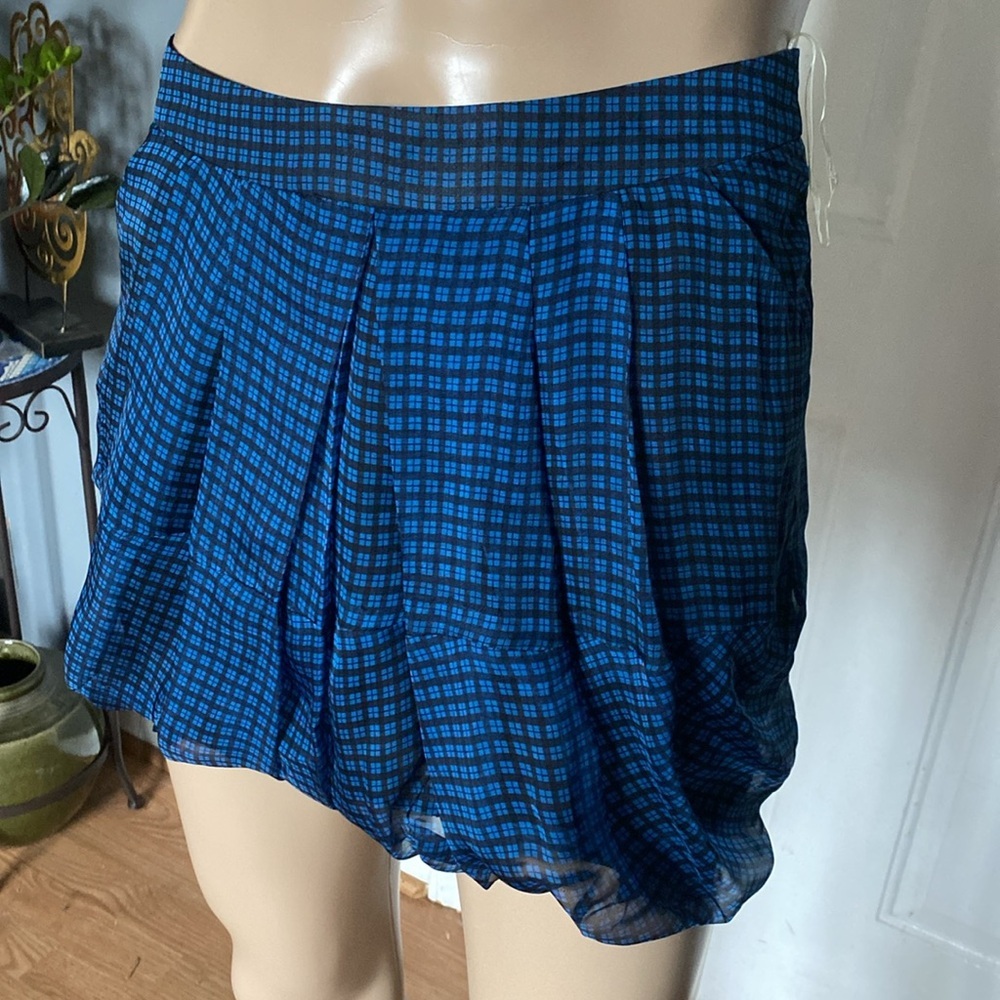 Flying tomato bubble skirt - Picture 2 of 6